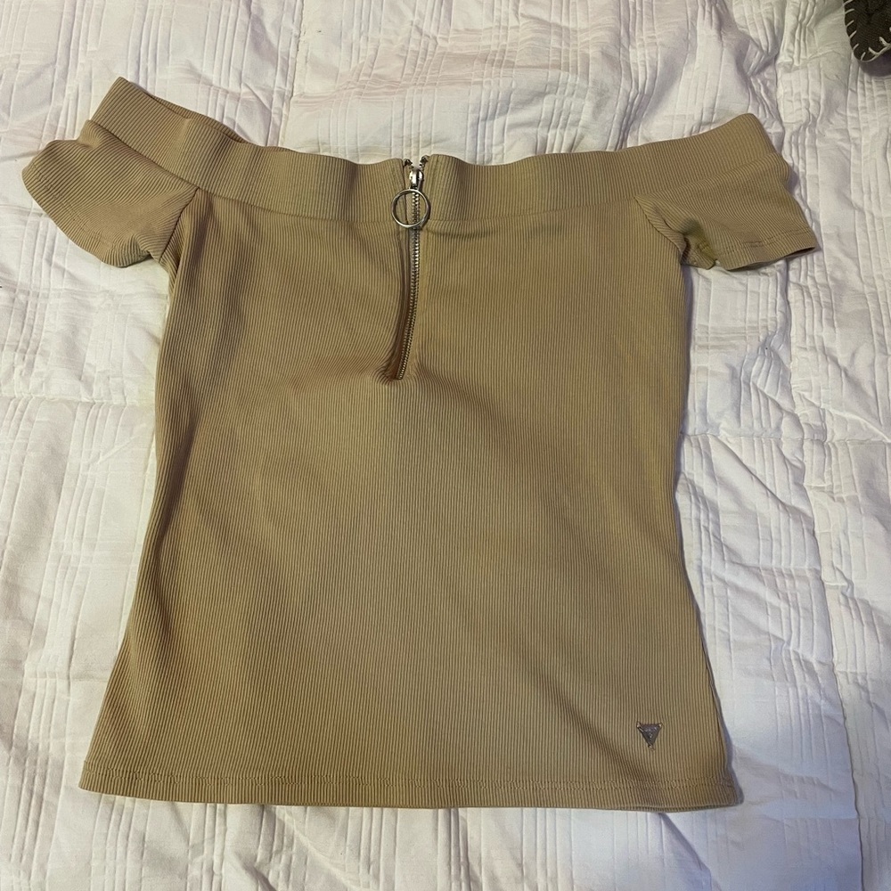 Guess top